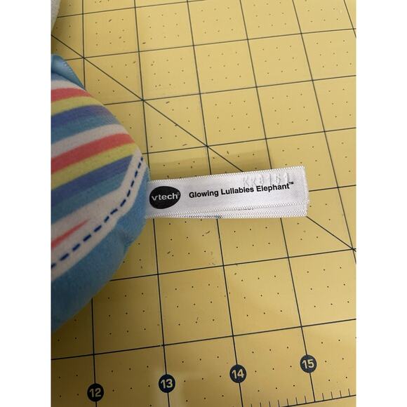 Glowing Lullabies Elephant V Tech Music Nature Sound Talks Colors Plush Baby Toy - Picture 4 of 8